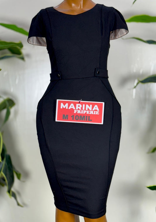 ROBE AUX GENOUX
