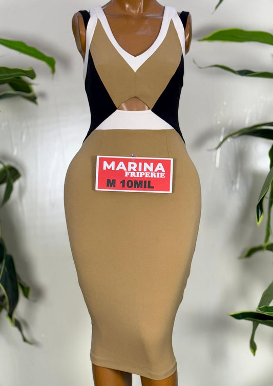 ROBE AUX GENOUX