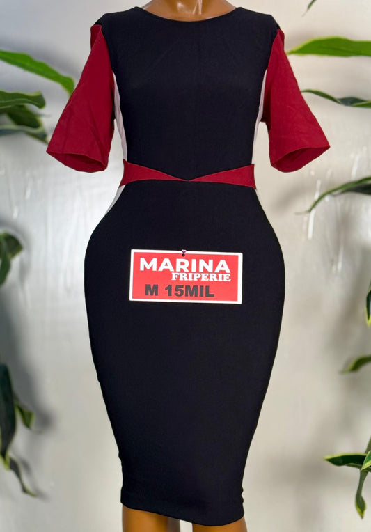ROBE AUX GENOUX